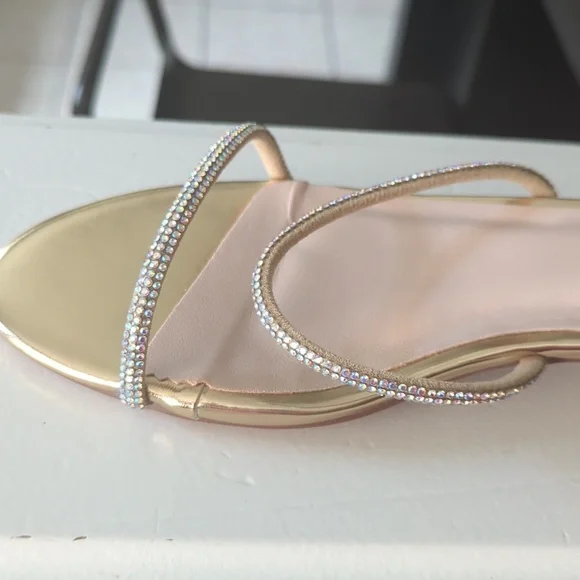 Shoe - Picture 4 of 12